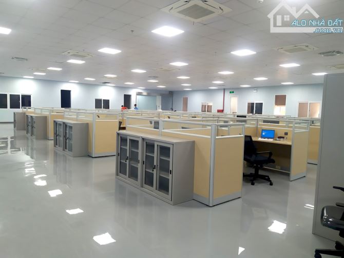 Bán gấp tòa building mặt Phố  Huế DT 600m2 - 14T nổi + 3 hầm - MT 25m - 550 tỷ - 6