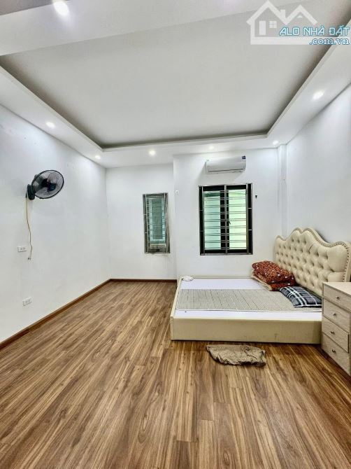 Đường Láng, 40m, 3ngủ, Lô góc, Ngõ ba gác, Nhà đẹp ở ngay, Sổ chính chủ giao dịch ngay - 6