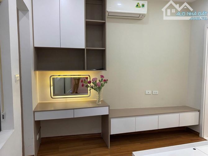 Bán CH Hei Tower số 1 Ngụy Như Kon Tum,80m2, 2N,2WC, giá 7.75 tỷ - 6