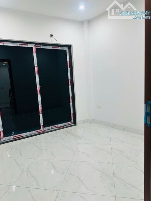 Nhà Lai Xá , sát vành đai 3.5 chỉ 4 tỷ 65 - 36m2  - Nở hậu- 4 Tầng - Sổ nét nẹt. - 6