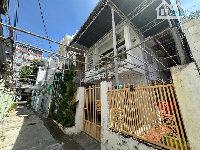Bán nhà hẻm đường Hoàng Diệu cách biển 450m- Ngang 7,5m - 6