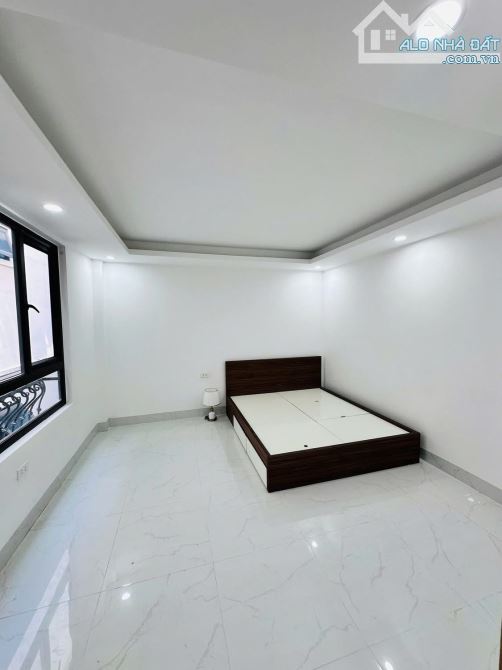 🔥🎉 NHÀ ĐẸP DÂN XÂY-TT CẦU GIẤY-28M  5 TẦNG -GẦN PHỐ GẦN ÔTÔ-MẶT TIỀN QUYỀN LỰC-NỘI THẤT - 6