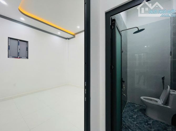 Nhà cấp 4 sổ hồng riêng, 2 phòng ngủ, ngay trung tâm ngã 3 mỹ hạnh - 6