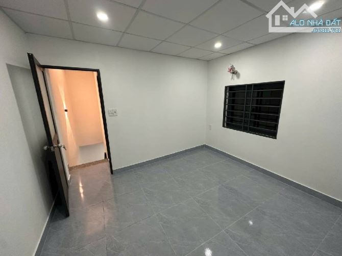 NHÀ ĐẸP Phú Thọ Hoà Ở NGAY DT 4mx8m, trệt 1 lầu 2 PN 2 WC -Giá 3️⃣Ty2️⃣ - 6