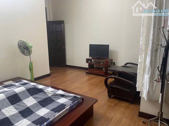 CẦN BÁN NHÀ MT GẦN KHU PHỐ HÀN - GIÁ 32,3 TỶ - TP NHA TRANG - GẦN CHỢ XÓM MỚI. - 6