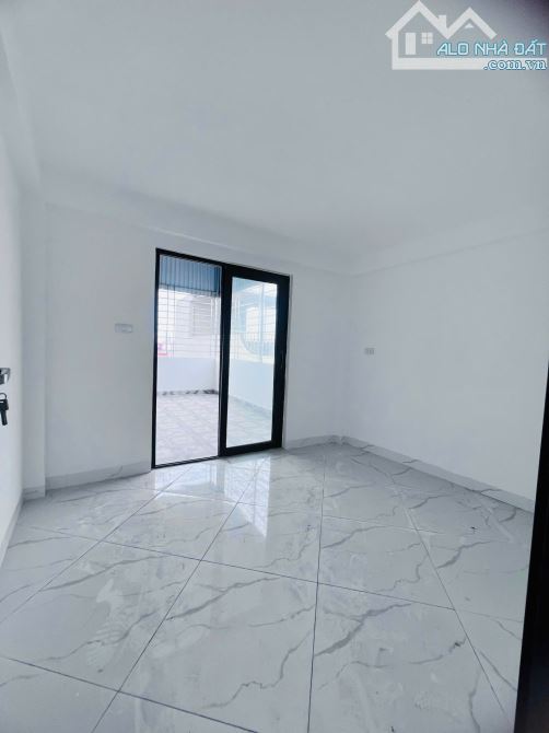 TÀI CHÍNH NHỈNH 5 TỶ – CƠ HỘI SỞ HỮU NHÀ ĐẸP LÔ GÓC 35m² – 5 tầng – Lô góc thoáng sáng - 6