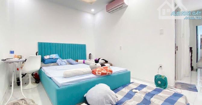 SIÊU PHẨM ĐẸP LUNG LINH - TRẦN XUÂN SOẠN Q.7 - NHÀ 2 TẦNG - HƠN 100M² NGANG 4M NỞ ĐẸP - 3P - 7