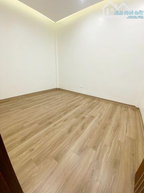Bán nhà đẹp ở ngay Đường Láng 38m2 x5T  10.8tỷ - 7