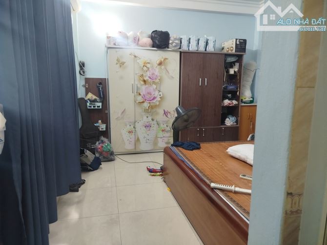 BÁN NHÀ PHỐ HOA LÂM LONG BIÊN NHỈNH 5 TỶ 35m 5 TẦNG MT 4m Ô TÔ KINH DOANH GẦN BIGC - 7