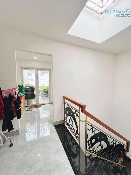 NGUYỄN SƠN TÂN PHÚ HẺM 10M 4.8❌14.2 - 4 TẦNG CHỦ XÂY TÂM HUYẾT - HOÀN CÔNG ĐỦ. GIÁ 11.5 TỶ - 7