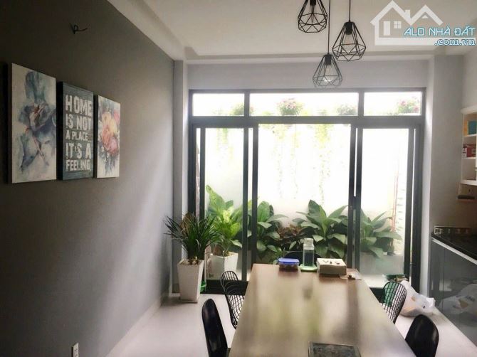 BÁN NHÀ 3TẦNG THIẾT KẾ CỰC ĐẸP - LINH ĐÔNG - THỦ ĐỨC. DT 80M2 ĐƯỜNG 7M - 7