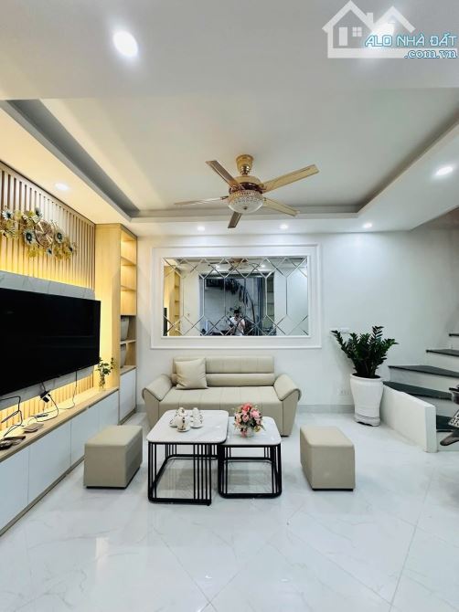 🔥🎉 NHÀ ĐẸP DÂN XÂY-TT CẦU GIẤY-28M  5 TẦNG -GẦN PHỐ GẦN ÔTÔ-MẶT TIỀN QUYỀN LỰC-NỘI THẤT - 7
