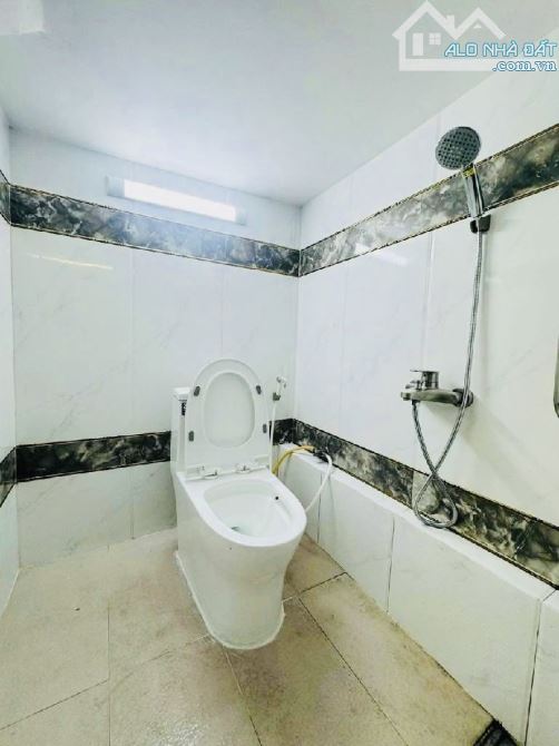 NHÀ ĐẸP 2 TẦNG - DT 5M x 10.5M NỞ HẬU 6.3M (DTCN 58M2) - FULL NỘI THẤT - XE HƠI TỚI NHÀ - 7