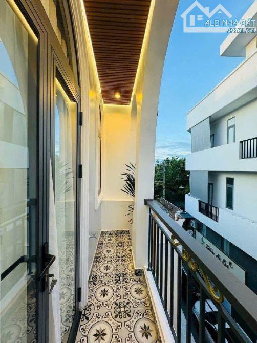 CHỦ NGỘP BÁN GẤP NHÀ 4 TẦNG FULL NỘI THẤT MỚI-HẺM XE HƠI PHẠM VĂN CHIÊU GÒ VẤP-CHỈ 7,9TỶ - 7