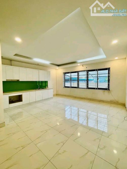 Mặt Phố An Dương Vương - Diện tích 110m2, 4 Tầng , 1 Hầm , Kinh Doanh Vỉa Hè , Giá Đầu Tư - 7