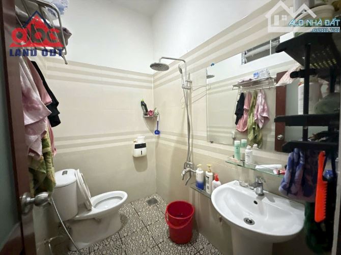 Bán nhà mặt tiền 1 trẹt 1 lầu sổ riêng thổ cư p. Long Bình - 7