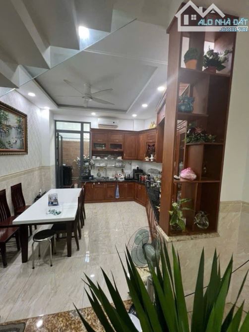 🔥BIỆT THỰ 4 tầng,Hẻm 8m đường LÊ ĐỨC THỌ phường 15, Q GÒ VẤP , DT 135m2 (14x16) 💵 15,5tỷ - 7