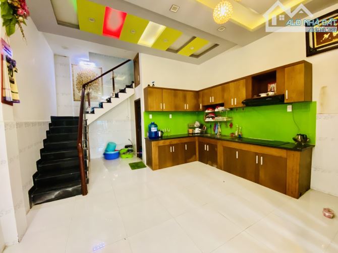 BẾN BÌNH ĐÔNG Q8 - 4.1X11M - 2 TẦNG - CHỈ 3.95 TỶ - HẺM BA GÁC - 8