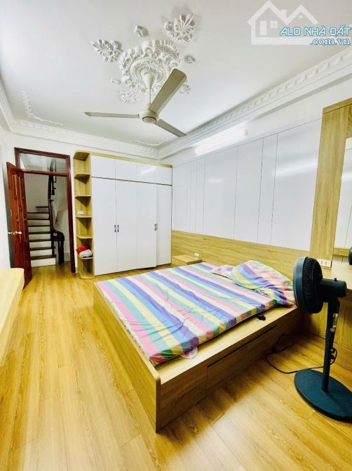Bán nhà đẹp đường Láng 29m2 x5T 8.5tỷ - 8