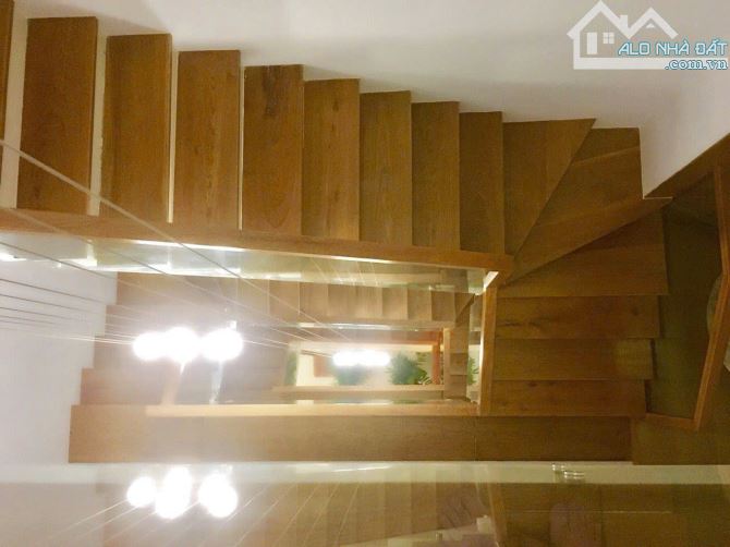 BÁN NHÀ 3TẦNG THIẾT KẾ CỰC ĐẸP - LINH ĐÔNG - THỦ ĐỨC. DT 80M2 ĐƯỜNG 7M - 8