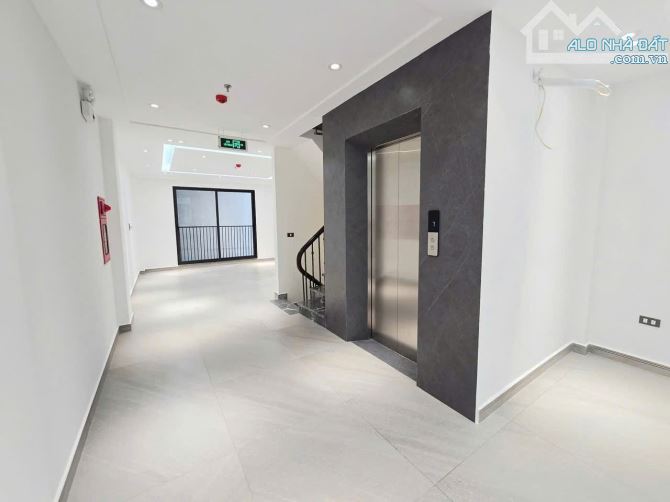 Bán nhà Hoàng Quốc Việt - Cầu Giấy , 65m2 , 7 tầng thang máy ô tô đỗ cửa giá 31 tỷ - 8