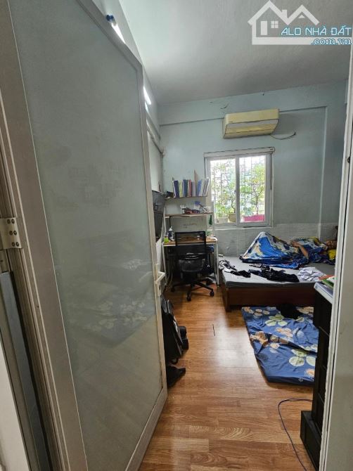 Bán căn hộ toà A6D Nam Trung Yên, 50m2, 2N, 1K, 1WC, giá 4.25 tỷ - 8