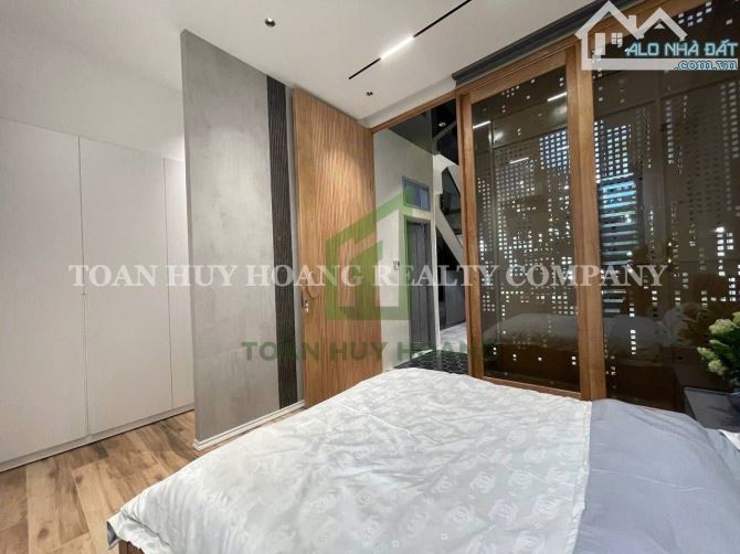 Nhà 3 Tầng 4 Phòng Ngủ Hiện Đại Nam Việt Á – D399 - 8