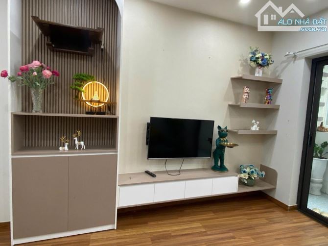 Bán CH Hei Tower số 1 Ngụy Như Kon Tum,80m2, 2N,2WC, giá 7.75 tỷ - 9