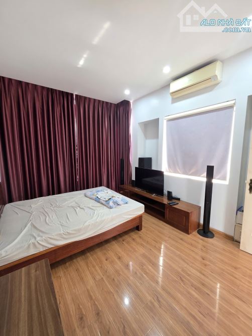 🏠 10 tr CHO THUÊ NHÀ NGUYÊN CĂN LÔ GÓC  94 THƯỢNG THANH LONG BIÊN - 45 m2 - 4PN -  OT - 9