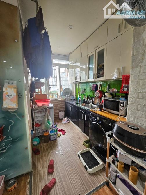 Bán căn hộ toà A6D Nam Trung Yên, 50m2, 2N, 1K, 1WC, giá 4.25 tỷ - 9