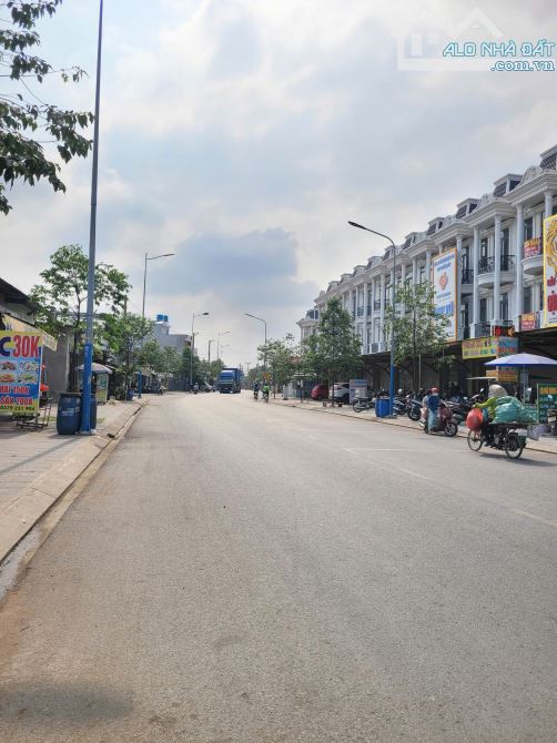 Bán nhà 1 trệt 2 lầu MT đường Nguyễn Thị Khắp p.Tân Đông Hiệp, Tp.Dĩ An chỉ 6ty800TL M7683 - 9