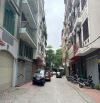 BÁN NHÀ NGUYỄN CHÍ THANH, 19.5 TỶ, 45M2, PHÂN LÔ, Ô TÔ TRÁNH, NGÕ THÔNG, NHÀ ĐẸP NT XỊN