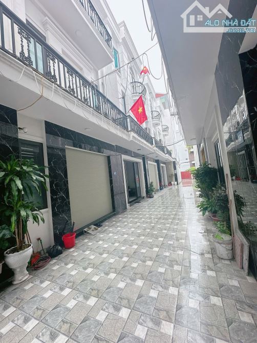 🚗 NHÀ ĐẸP 4 TẦNG – ĐỒNG HÒA, KIẾN AN – Ô TÔ ĐỖ GẦN NHÀ – GIÁ CHỈ 3,25 TỶ 🚗