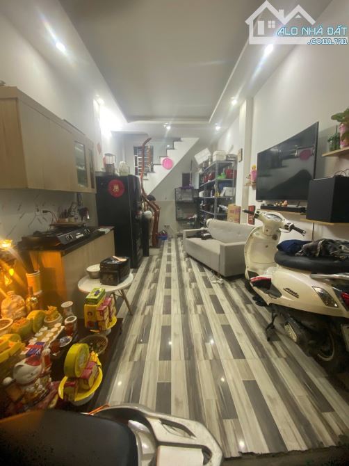 Bán Nhà Chùa Liên Phái 25M x 5T, MT: 3,2M. Bách - Kinh - Xây, 2 thoáng trước sau