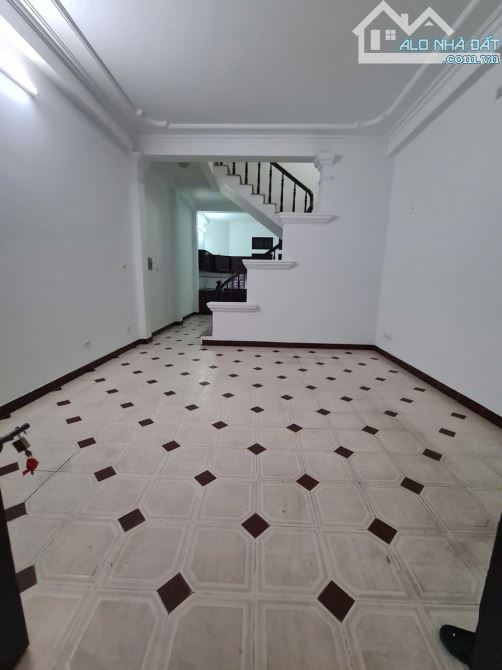 Cho thuê nhà liền kề khu Đô Thị Định Công. DT 70m2 x 3 tầng,Giá 15 triệu/tháng - 1