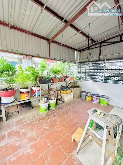 Bán nhà Phùng Khoang Lô góc 36m, 6 tầng, 11 phòng: 8.5 tỷ - 7