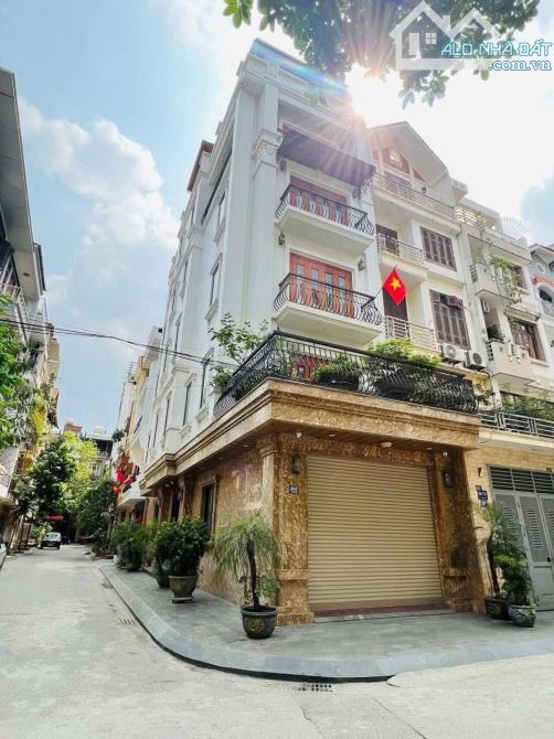 NHÀ  ĐẸP GẦN HOÀNG HOA THÁM, BA ĐÌNH, FULL NỘI THẤT, 48M2 X 5T, 9.7 TỶ