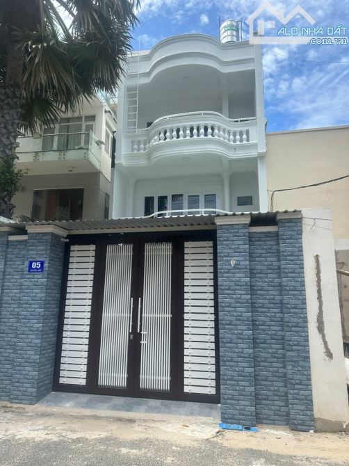 BÁN NHÀ ĐƯỜNG NGUYỄN HIỀN, ĐI BỘ RA BIỂN BÃI SAU CHỈ 50m. GIÁ TỐT CHỈ 150TR/M2. - 2