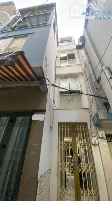 Nhà hẻm Nguyễn Văn Cừ Q1 - 4PN - 1 trệt 2 lầu BTCT - Công chứng đầy đủ - Hẻm yên tĩnh - 2