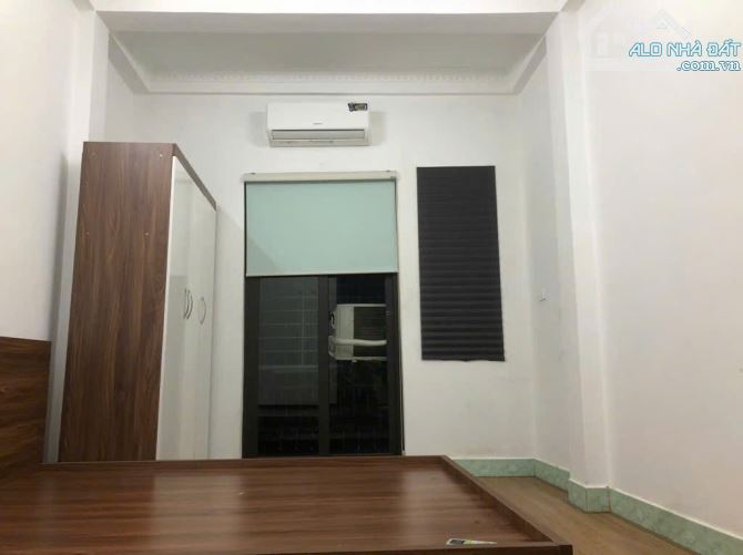 Bán gấp giá rẻ Trần Đại Nghĩa TT Kinh Tế Quốc Dân 40m,tầng 3,mặt tiền 4m,1.79 tỷ Hai Bà Tr