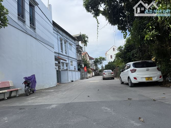 BÁN GẤP SIÊU PHẨM 100m ĐẤT TRONG TIM THÀNH PHỐ VEN SÔNG, GẦN THÀNH PHỐ THÔNG MINH