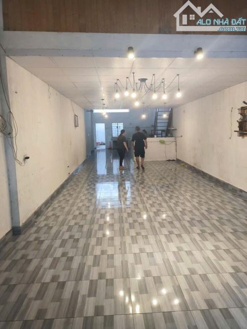 Bán Nhà 30/4 ngay khu công nghiệp Đông Xuyên, phường Rạch Dừa