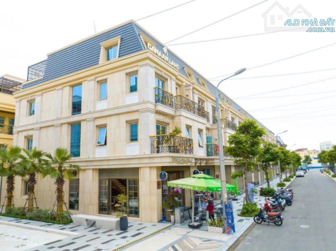 Duy nhất 1 căn - Sổ đỏ sẵn, giá chạm đáy, xuống cọc là chốt lời ngay -gần toà tháp 40 tầng