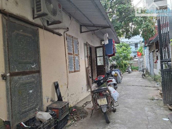 Viện Rau HVNN / Nhà C4 40m, mặt tiền 8.2m, 4.5 tỷ / Ô tô vào, Dòng tiền, tiềm năng