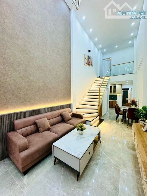 Tôi cần bán nhà 2 tầng mặt tiền Trần Cao Vân , Phường Thanh Khê , TP. Đà Nẵng ⭐⭐⭐⭐