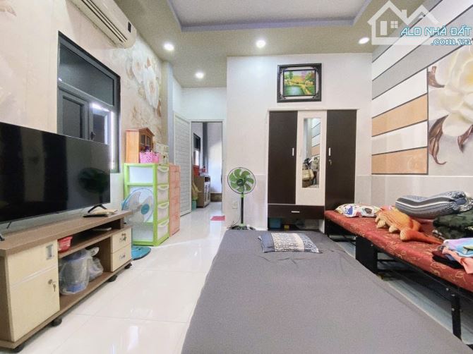 Bình Thạnh -HXH P.6 40M2 5 tầng ở ngay- Chỉ 6.95T TL