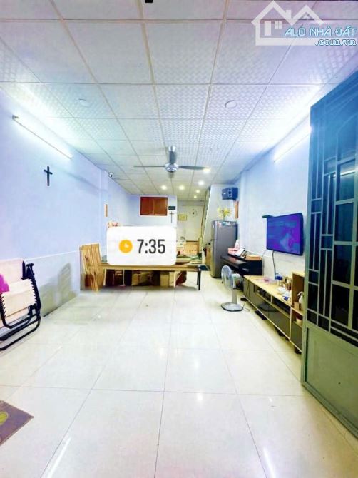 TÂN HOÀ ĐÔNG _ Giáp Q6 _ (4 × 10) 2 TẦNG_ CHỈ 4 .T.Ỷ.X
