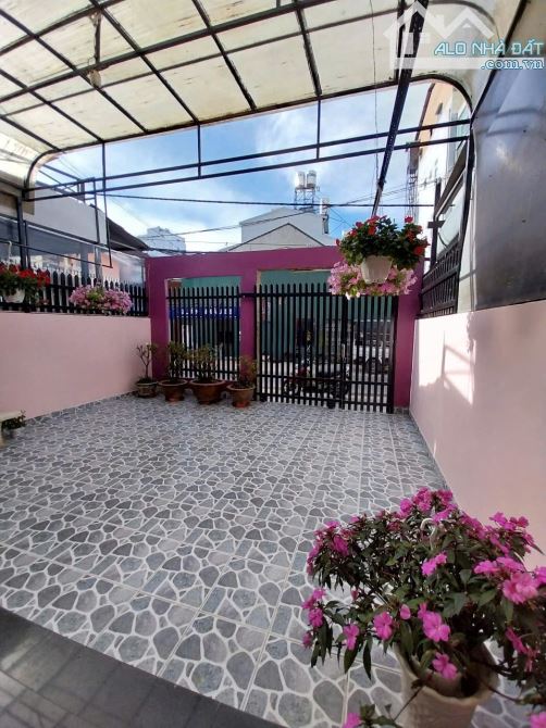 Nhà măt tiền đường Nguyễn Lương Bằng - p2 Đà Lạt -  121m2 -  14 tỷ