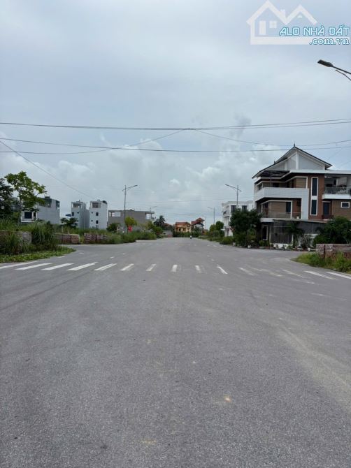 Bán tất cả Lô đất tại ÁP TRÀN, THUỶ NGUYÊN đủ vị trí đủ diện tích GIÁ TỪ 3,3xx tỷ    Dt 60