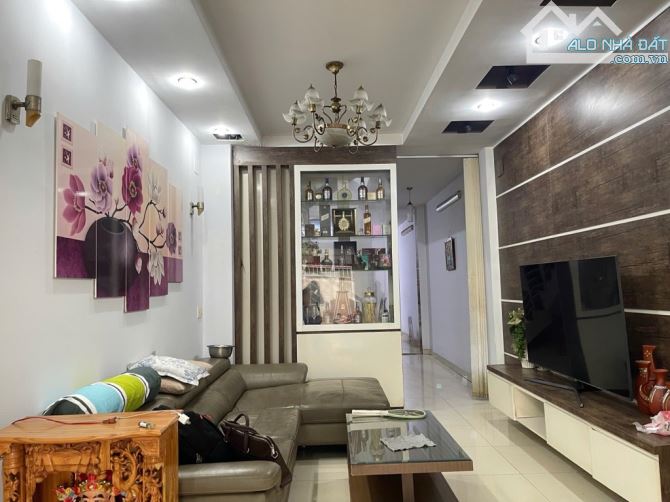 Bán nhà 3 tầng vừa ở vừa kinh doanh ,hẻm 157 Dương Bá Trạc, quận 8, gần 100m2, 12.5 TỶ